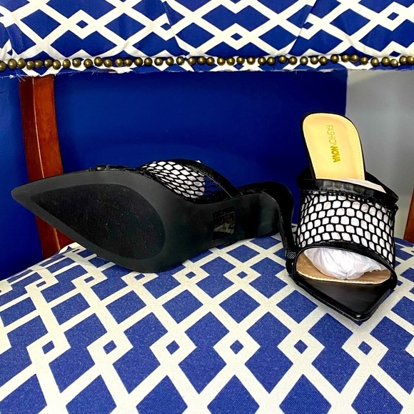 Black pointed fashion nova fishnet high heel mule sandals sz 10 - Picture 6 of 9